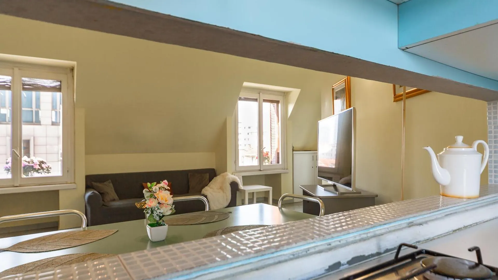 Apartment Repubblica-Stazione Centrale Big House Skyline View 4 Pax Check In H24 Mailand Italien