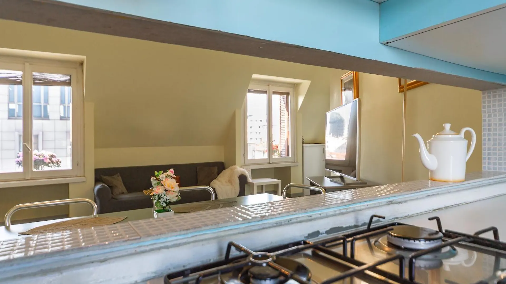 Repubblica-Stazione Centrale Big House Skyline View 4 Pax Check In H24 Mailand 0*,