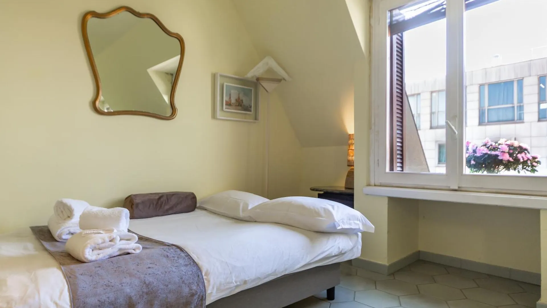 Repubblica-Stazione Centrale Big House Skyline View 4 Pax Check In H24 Mailand 0*,  Italien