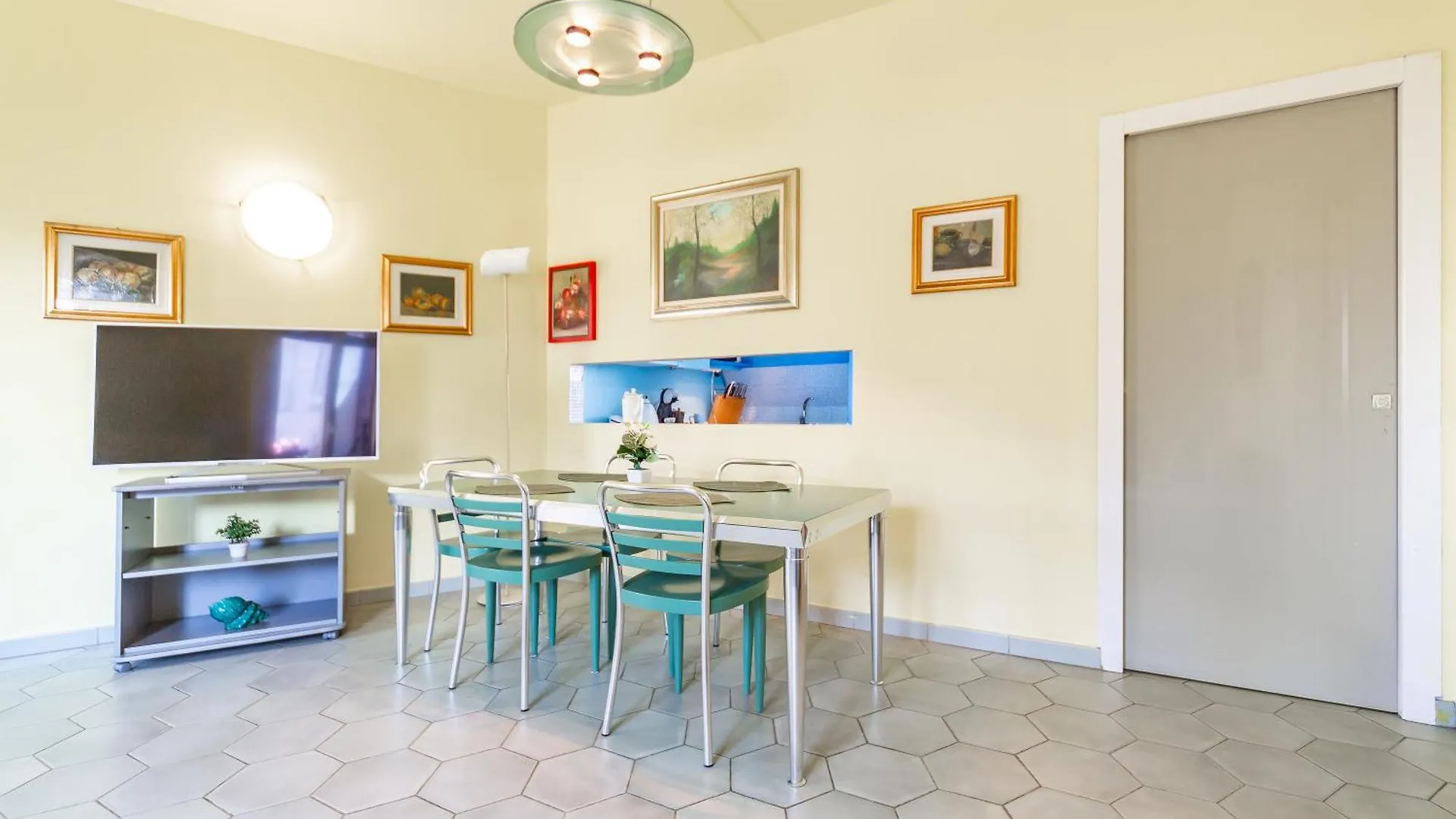 Repubblica-Stazione Centrale Big House Skyline View 4 Pax Check In H24 Mailand