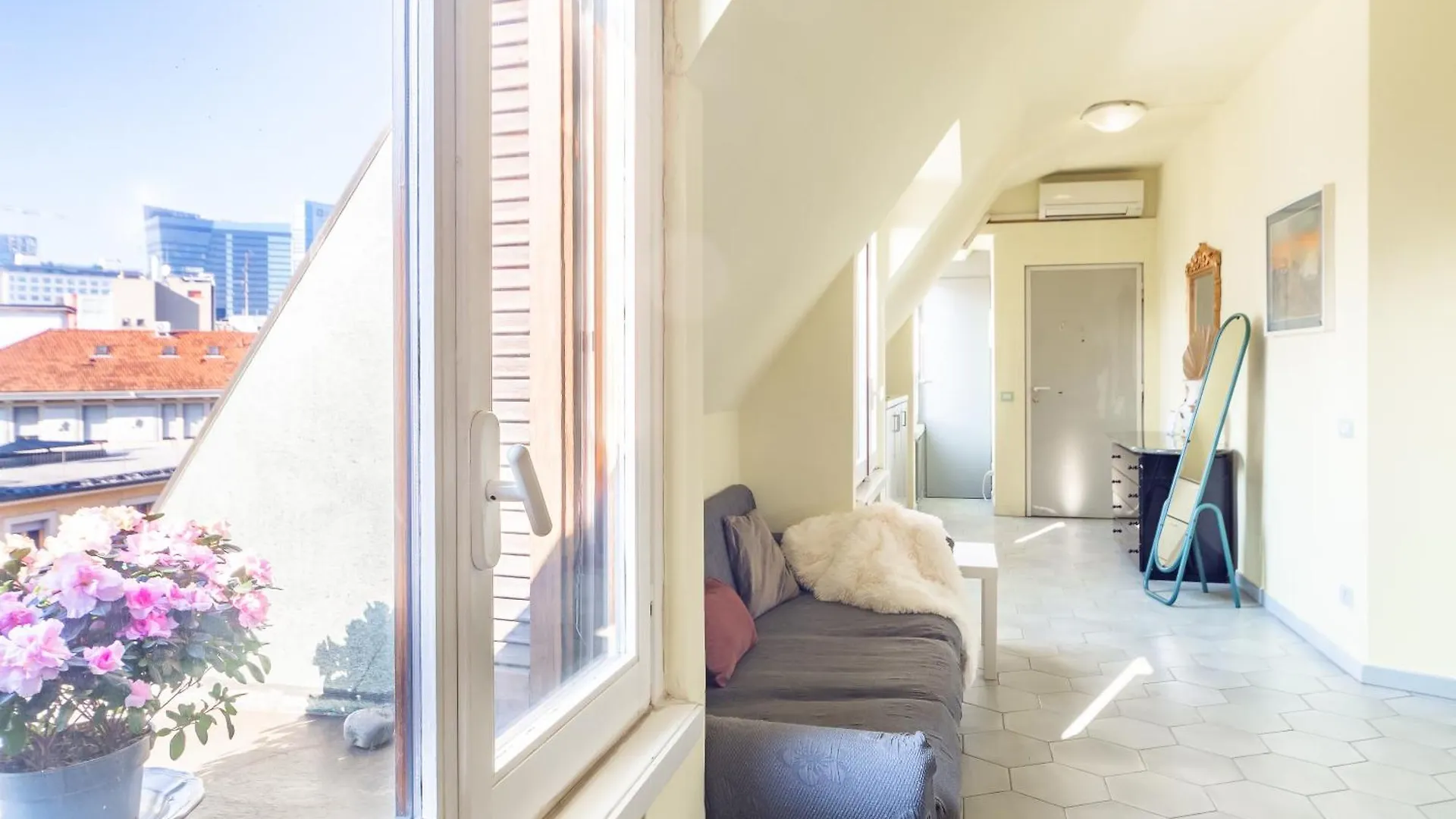 Repubblica-Stazione Centrale Big House Skyline View 4 Pax Check In H24 Mailand Italien