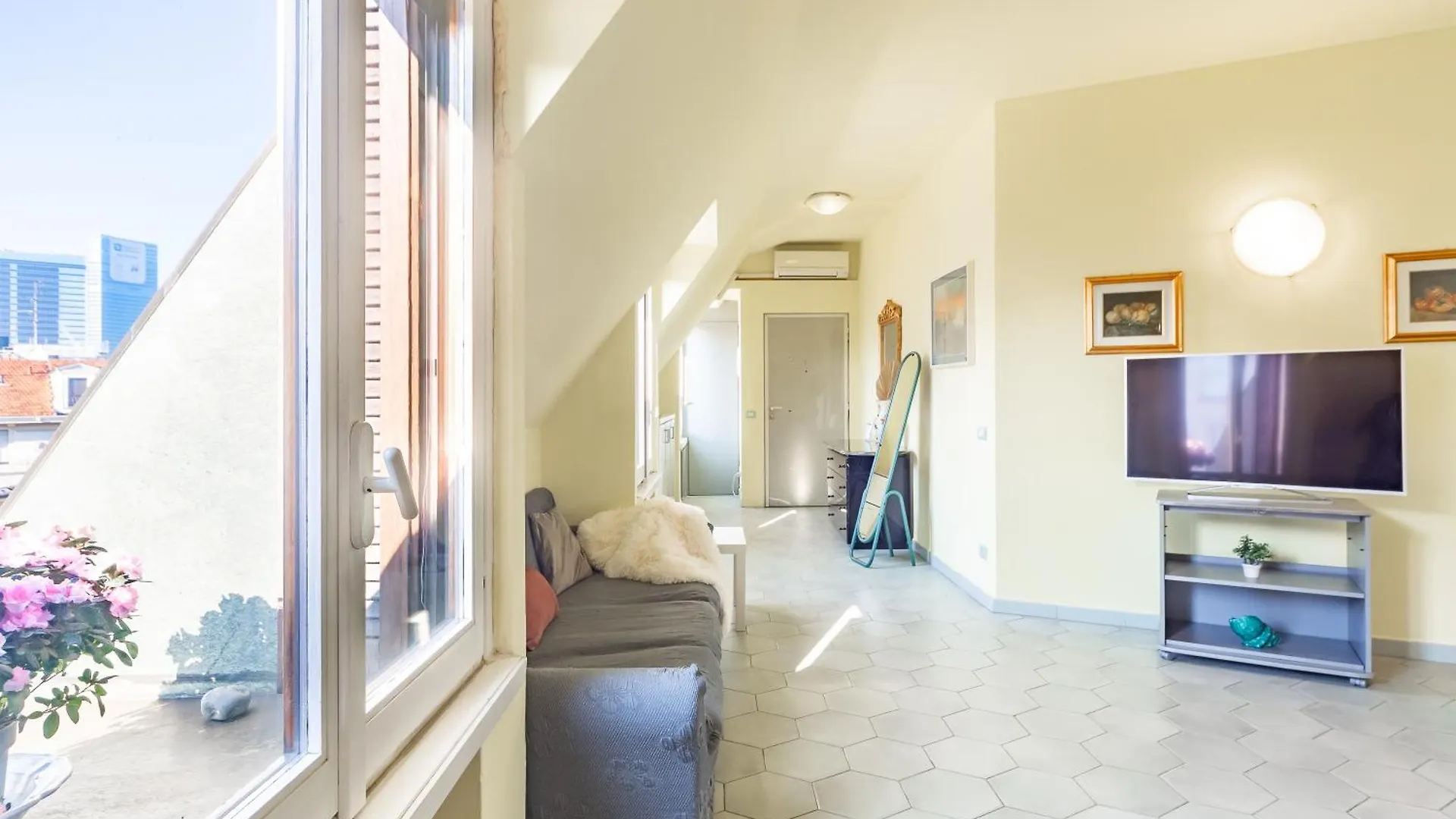 Repubblica-Stazione Centrale Big House Skyline View 4 Pax Check In H24 Mailand Apartment